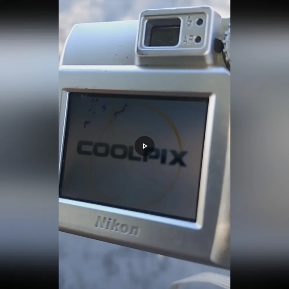 Nikon Coolpix E5600 Digital Camera